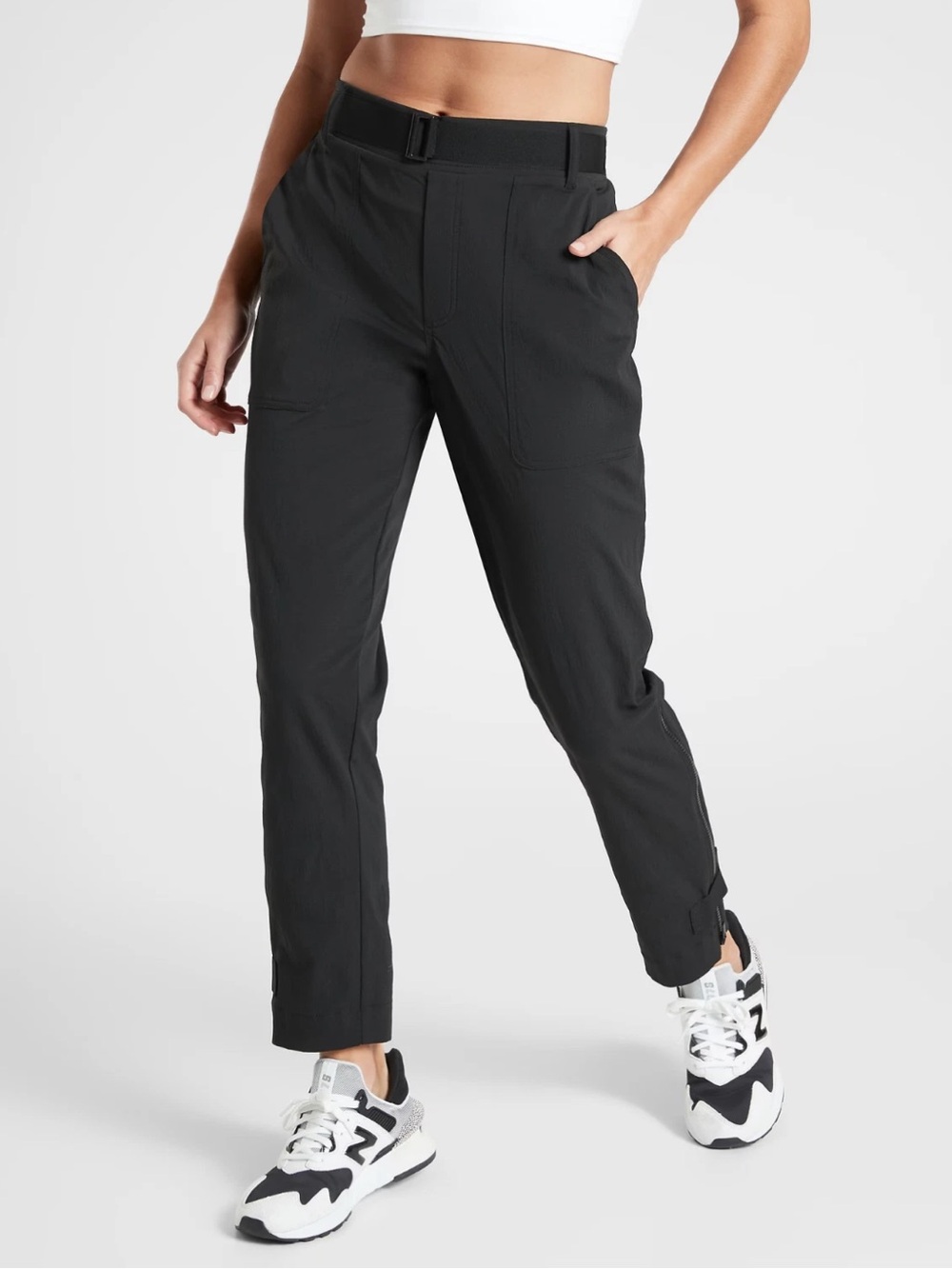 Athleta Women's Black Trekkie Belted Pants size 2